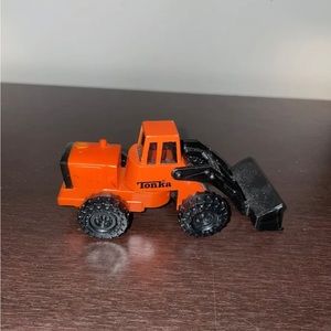 Vintage Tonka Metal Tractor 1992 Collectible City Construction Truck.